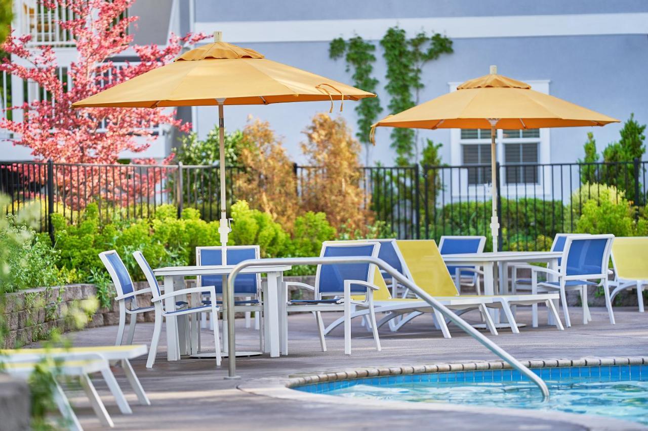Resort Lithia Springs