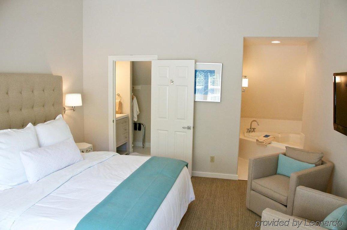 Lithia Springs 4*